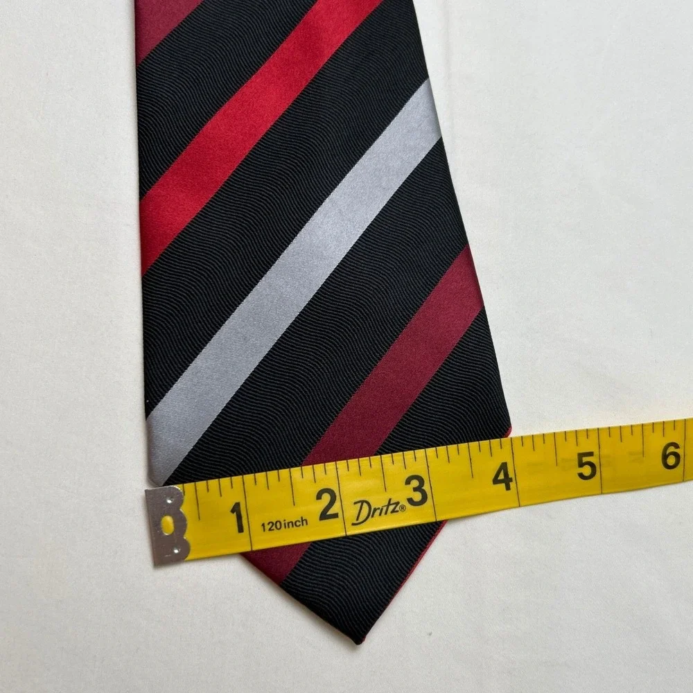 Geoffrey Beene Mens Silk Stain Repellent Striped Necktie OS Black Red Silver NEW